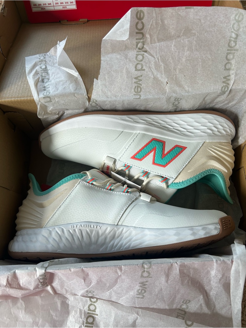 NEW Women’s golf shoes - New Balance